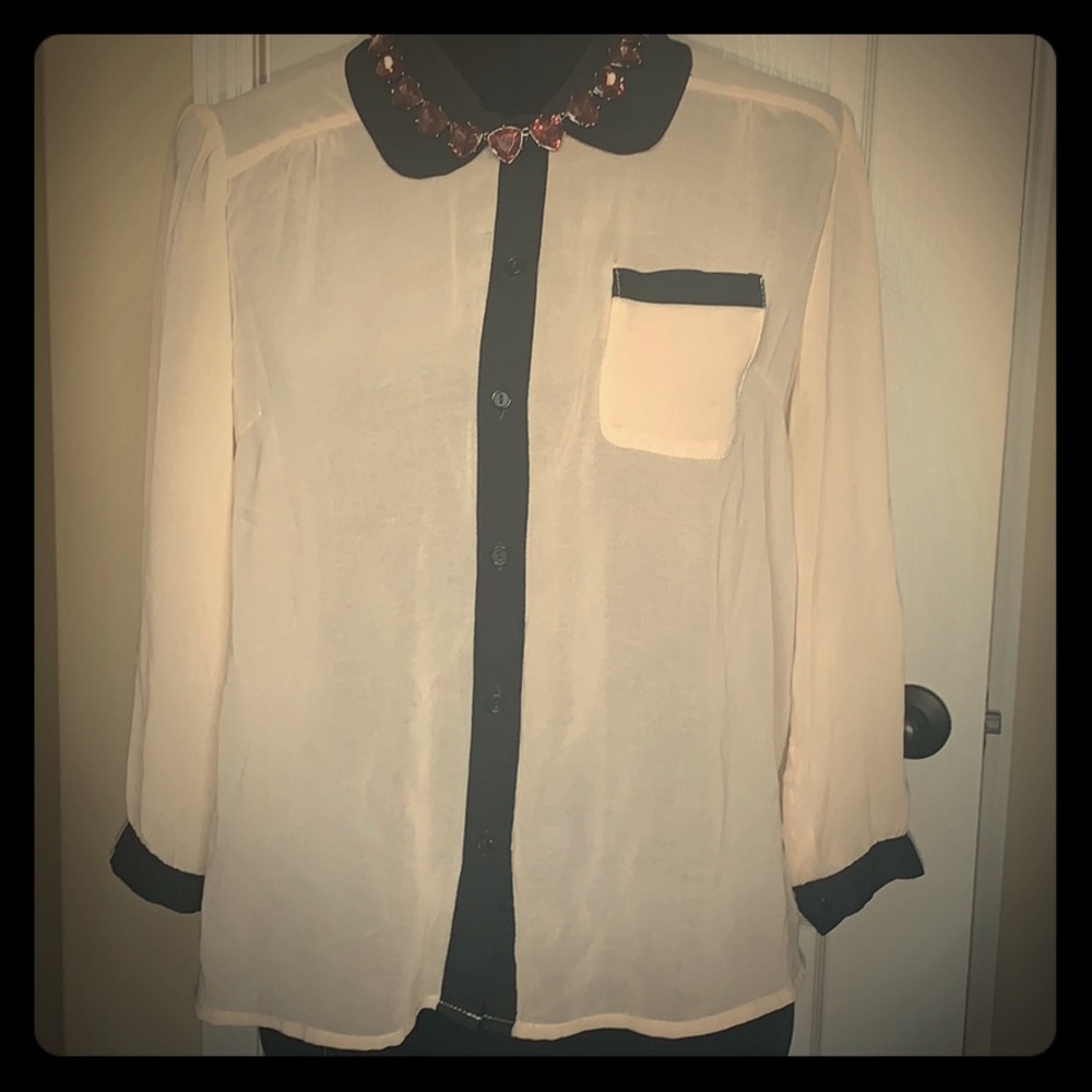 Forver21 Peterson collar blouse